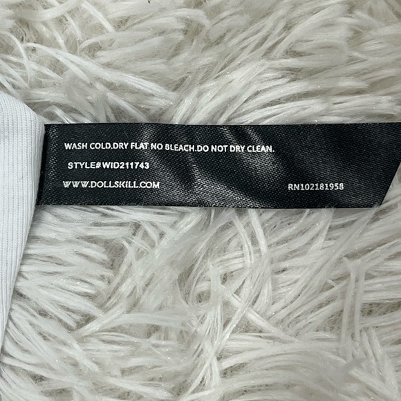 WIDOW Weeping Willow Graphic Babydoll Tee T-Shirt Puff Short Sleeve White Black - Picture 6 of 6